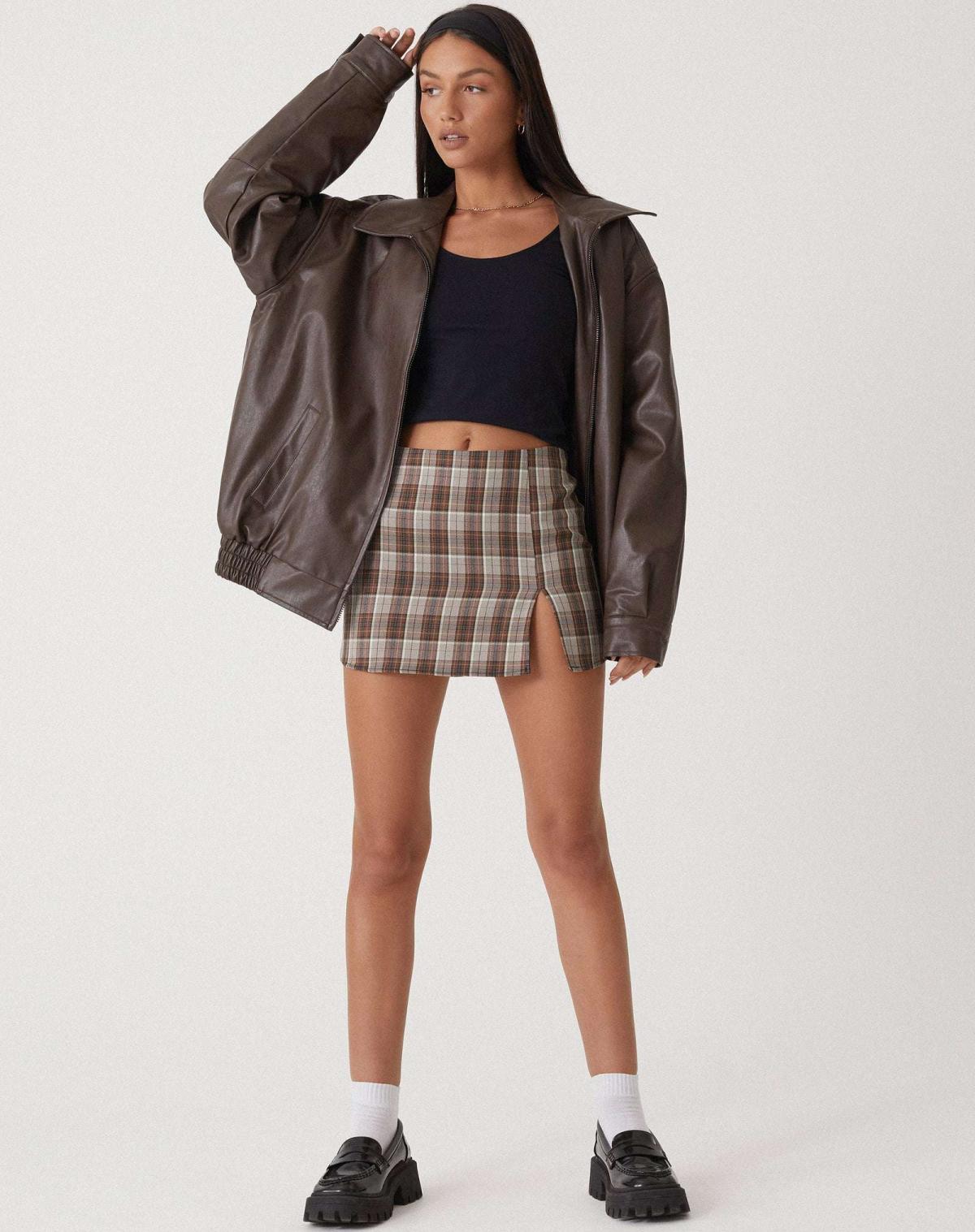 https://www.maven-london.com/products/oversized-faux-leather-jacket-women-1.jpg
